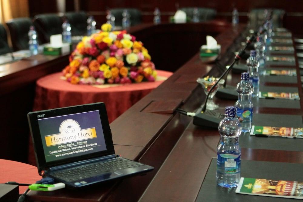 Harmony Hotel Addis Ababa Bagian luar foto